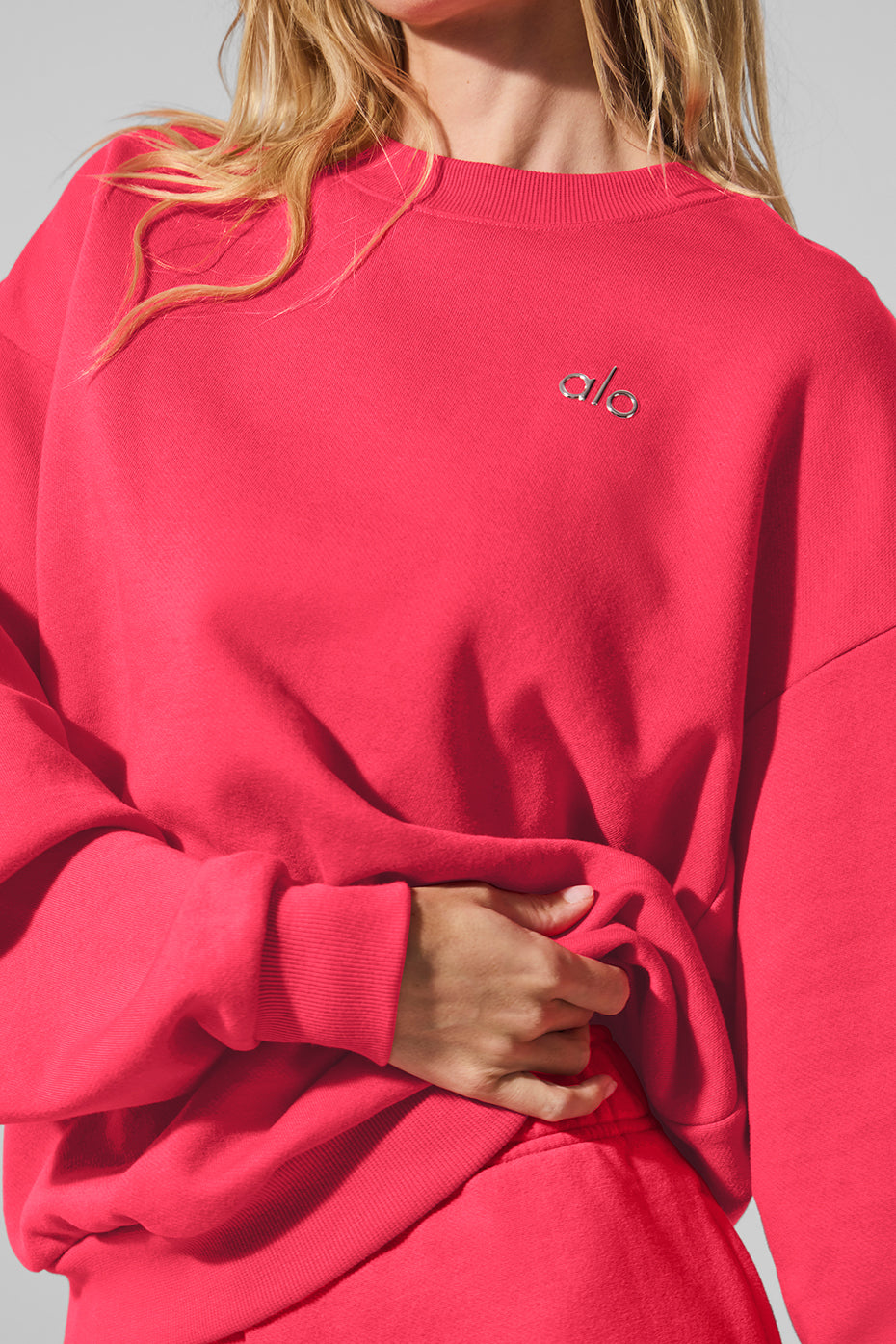 Accolade Crew Neck Pullover - Candy Red