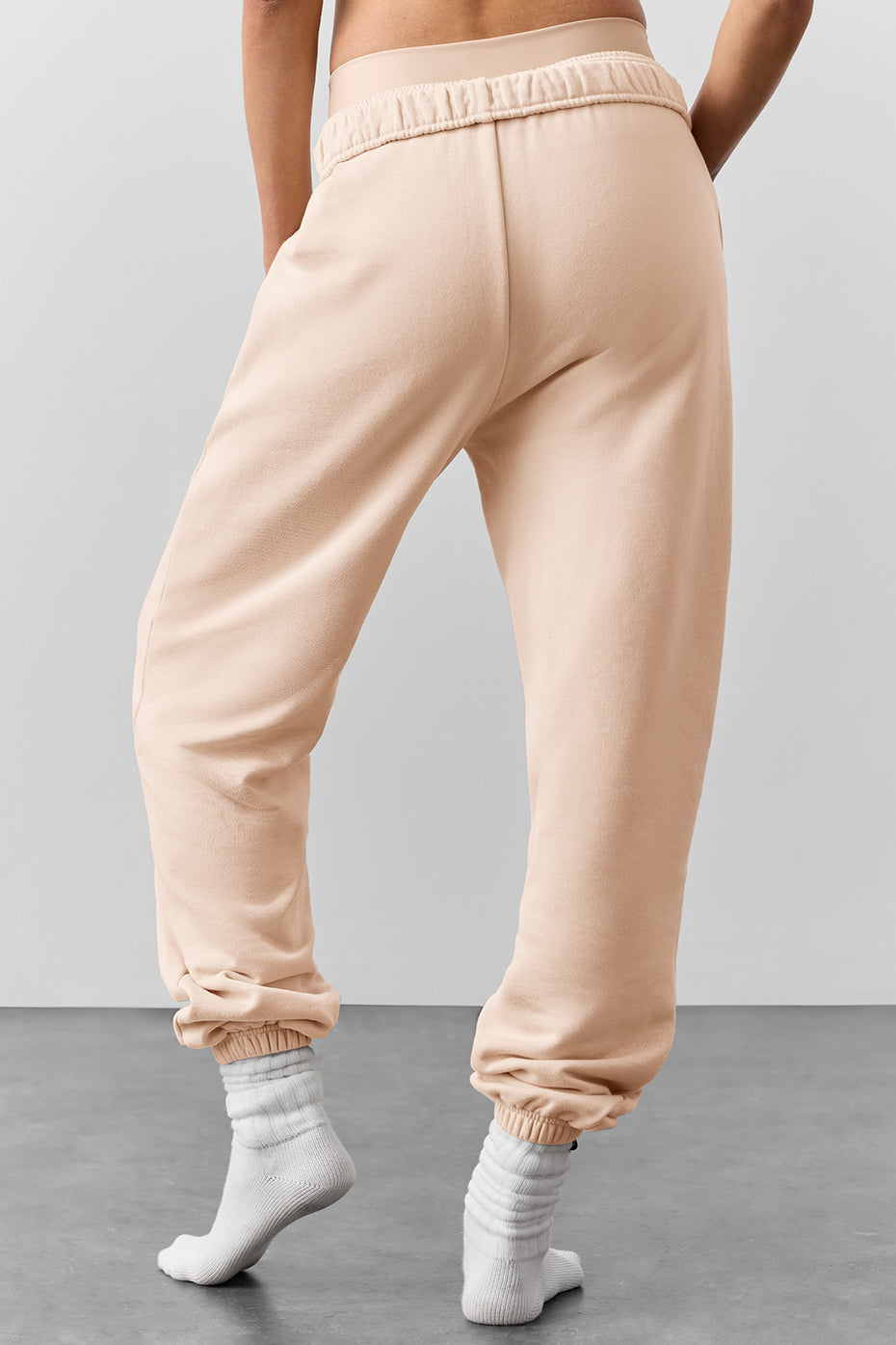 Accolade Sweatpant - Macadamia