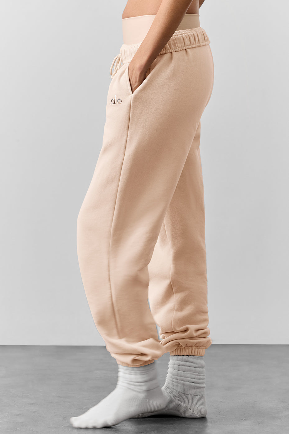 Accolade Sweatpant - Macadamia